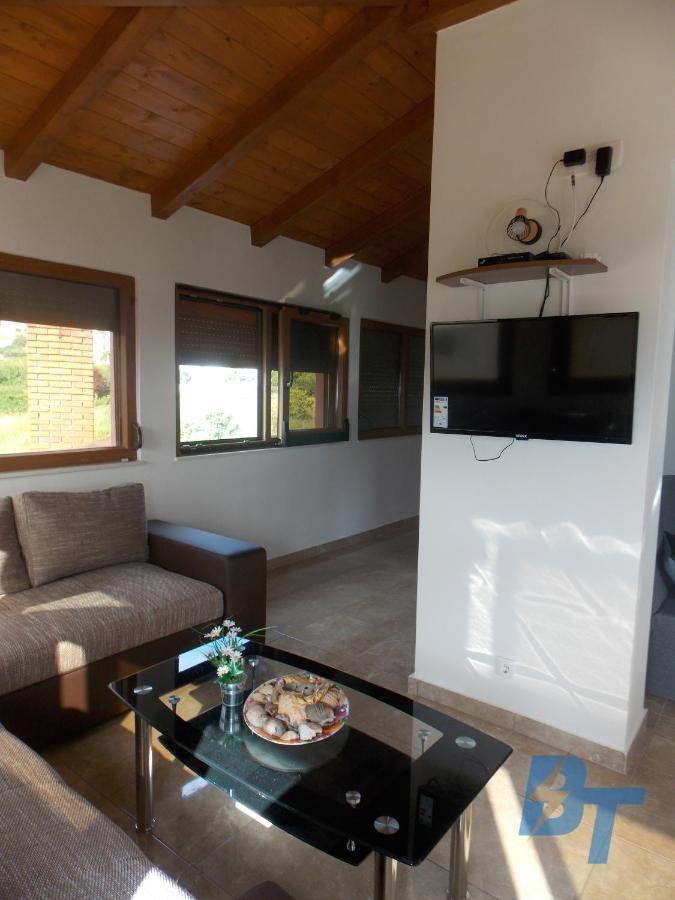 פודסטראנה Villa Nives Holiday Apartment Rentals מראה חיצוני תמונה