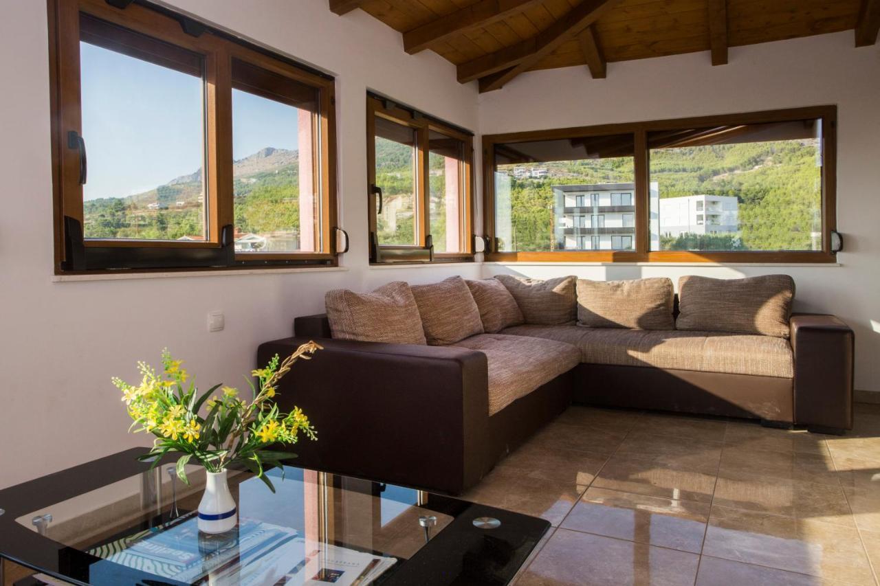 פודסטראנה Villa Nives Holiday Apartment Rentals מראה חיצוני תמונה