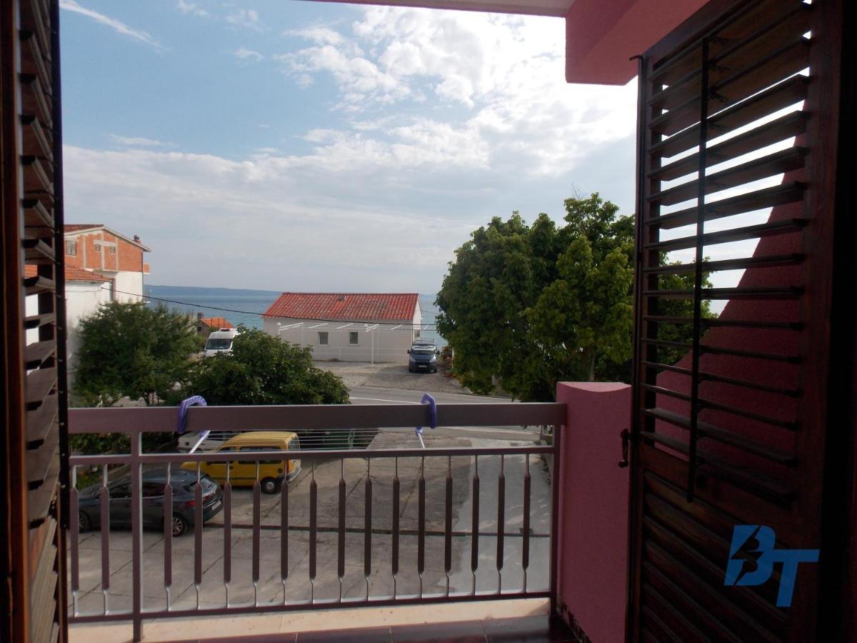 פודסטראנה Villa Nives Holiday Apartment Rentals מראה חיצוני תמונה
