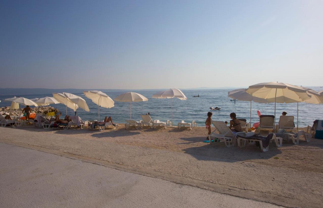 פודסטראנה Villa Nives Holiday Apartment Rentals מראה חיצוני תמונה